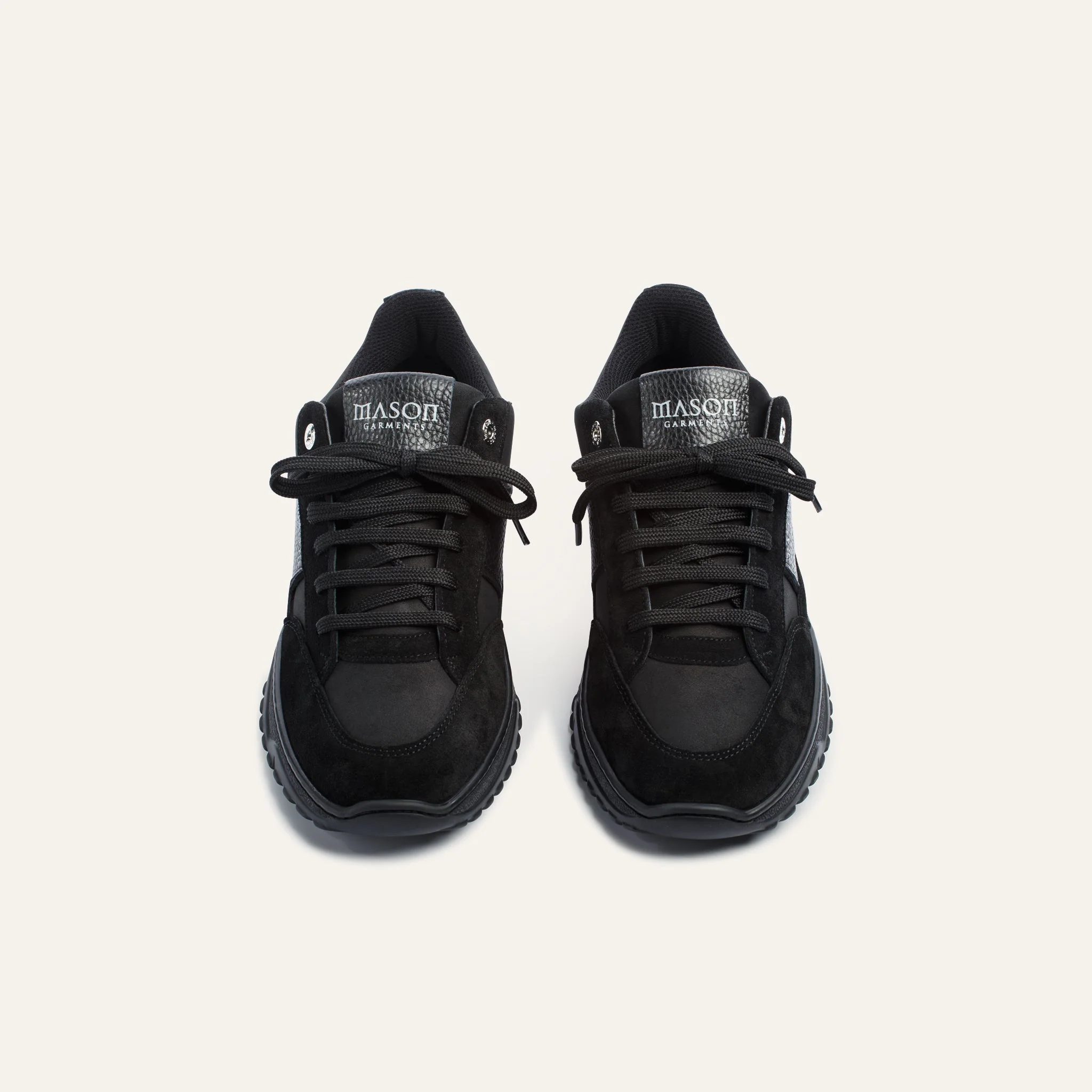 Tia Runner Blackout - Image 3
